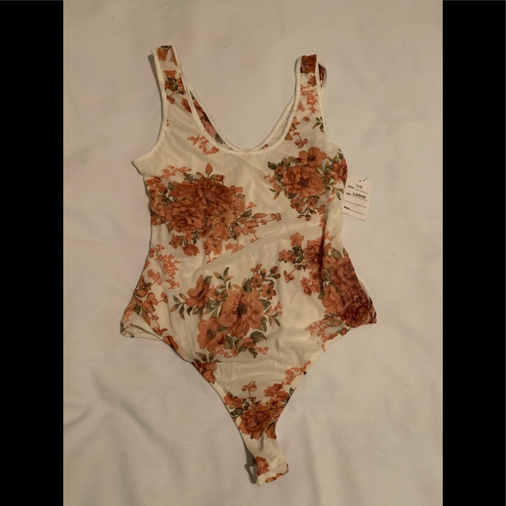 Pretty Woman Floral Print Sleeveless Bodysuit